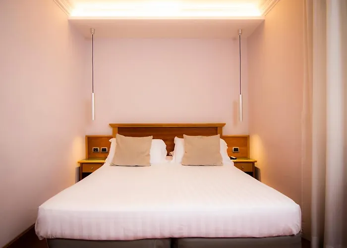 Vibe Nazionale Hotel 3*